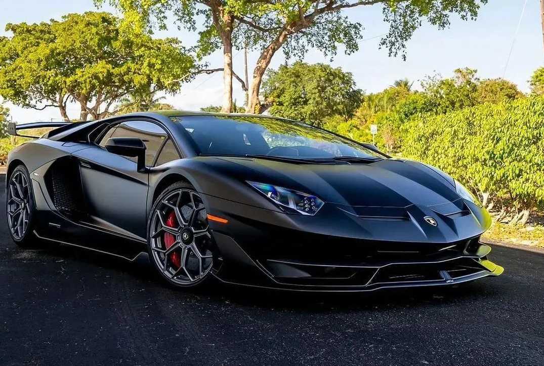 Lamborghini Aventador SVJ: The Apex of Extreme Performance and Design